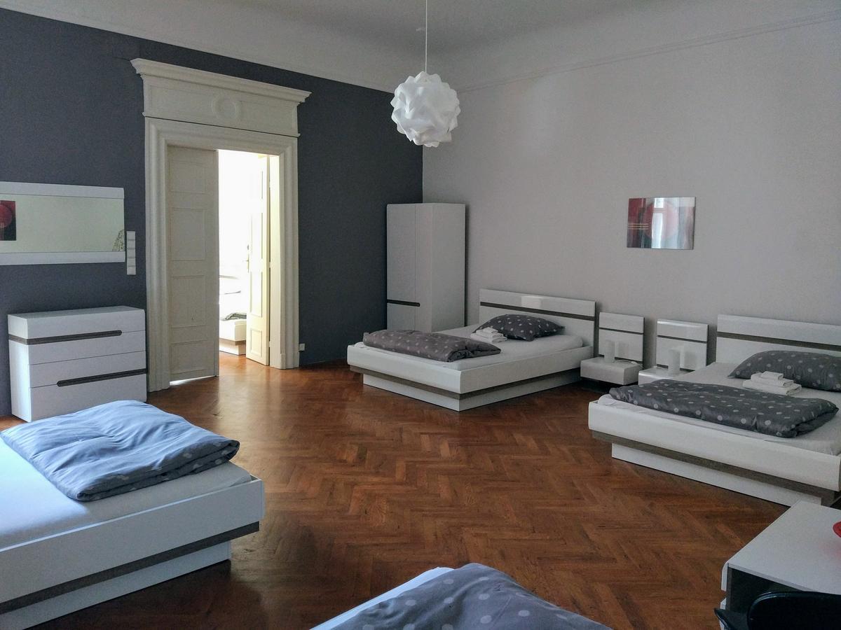 Apartments Tynska 7 ปราก ภายนอก รูปภาพ