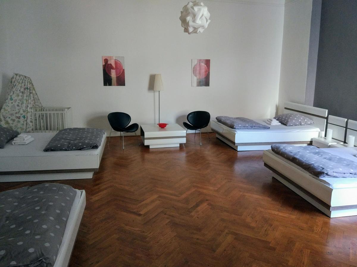 Apartments Tynska 7 ปราก ภายนอก รูปภาพ