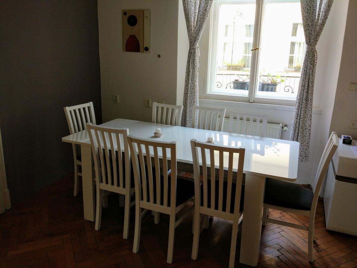 Apartments Tynska 7 ปราก ภายนอก รูปภาพ