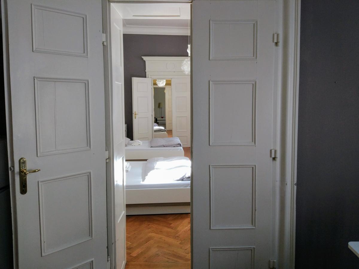 Apartments Tynska 7 ปราก ภายนอก รูปภาพ